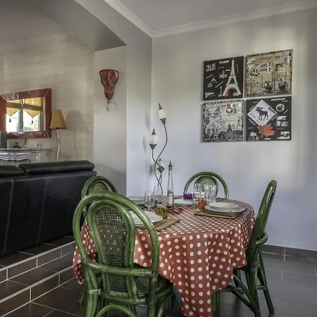 Vakantiehuis « Les Libellules » Pour 8 Personnes